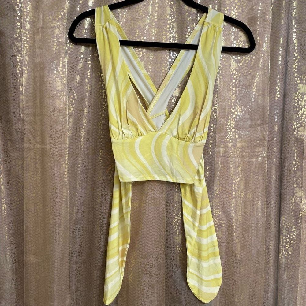 Urban Outfitters Yellow White Criss Cross Tie Back Swirl Crop Top, M NWOT